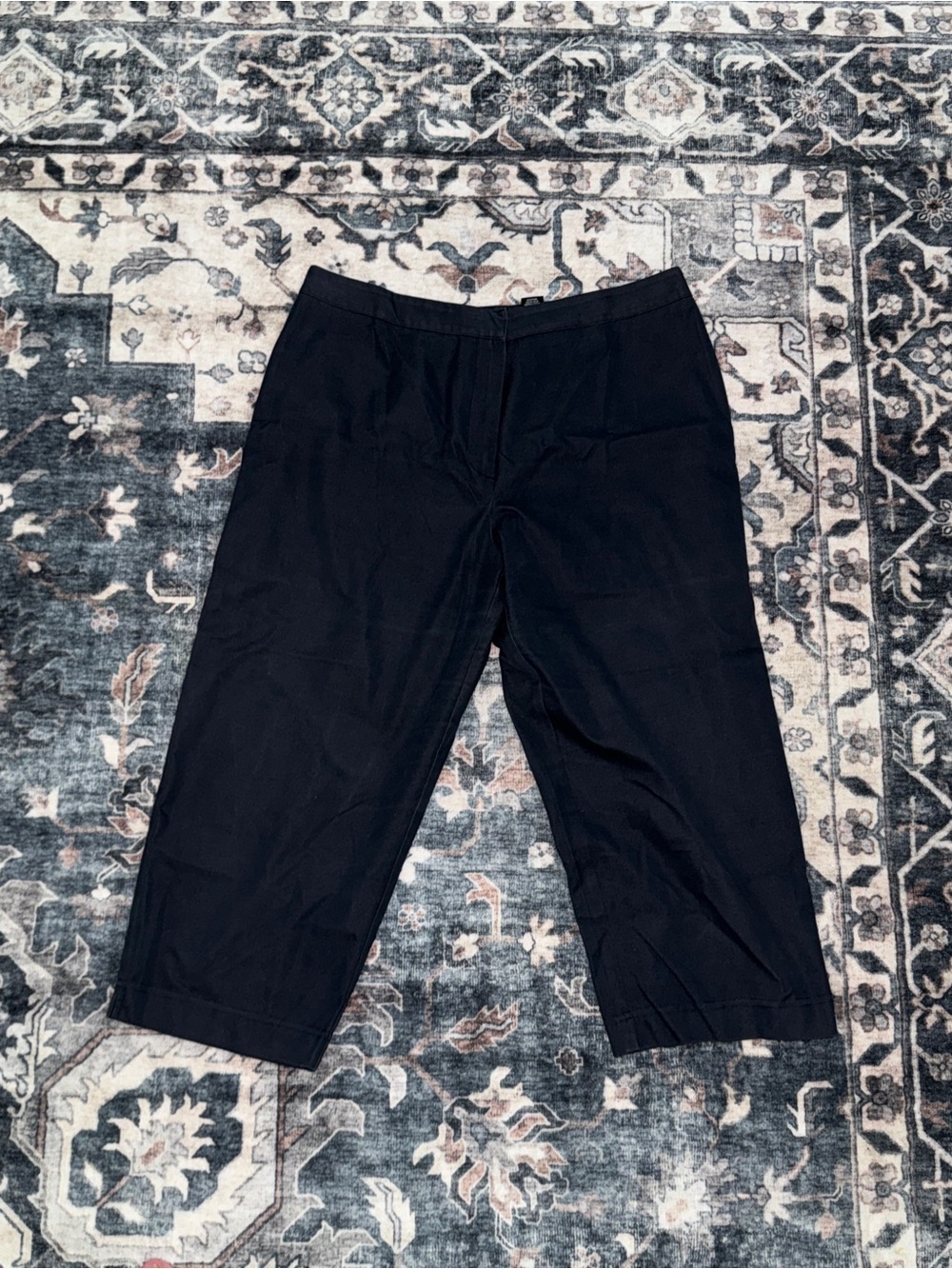Women's Black Cropped Capris - Classic Everyday Stretch Goodclothes Brand